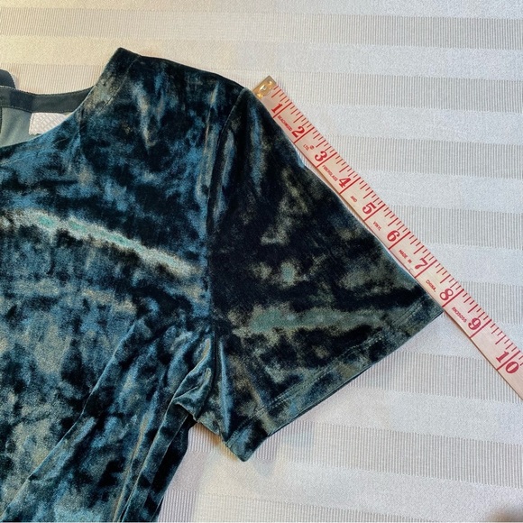 14th & Union Crushed Velvet Emerald Tee Sz Small Petite - Picture 6 of 11